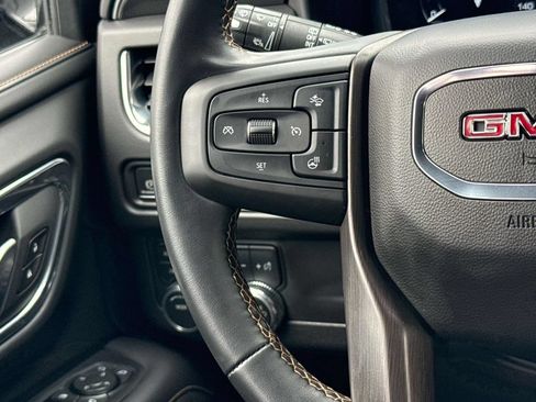 Used 2023 GMC Yukon XL AT4 w/ AT4 Premium Package AWD/4WD image 17