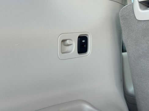 Used 2023 GMC Acadia Denali w/ Denali Ultimate Package image 24