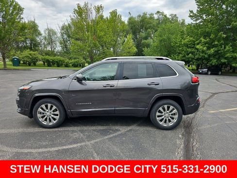 Used 2018 Jeep Cherokee Overland w/ Technology Group AWD/4WD image 1