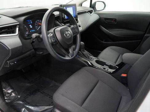 Used 2023 Toyota Corolla LE image 17