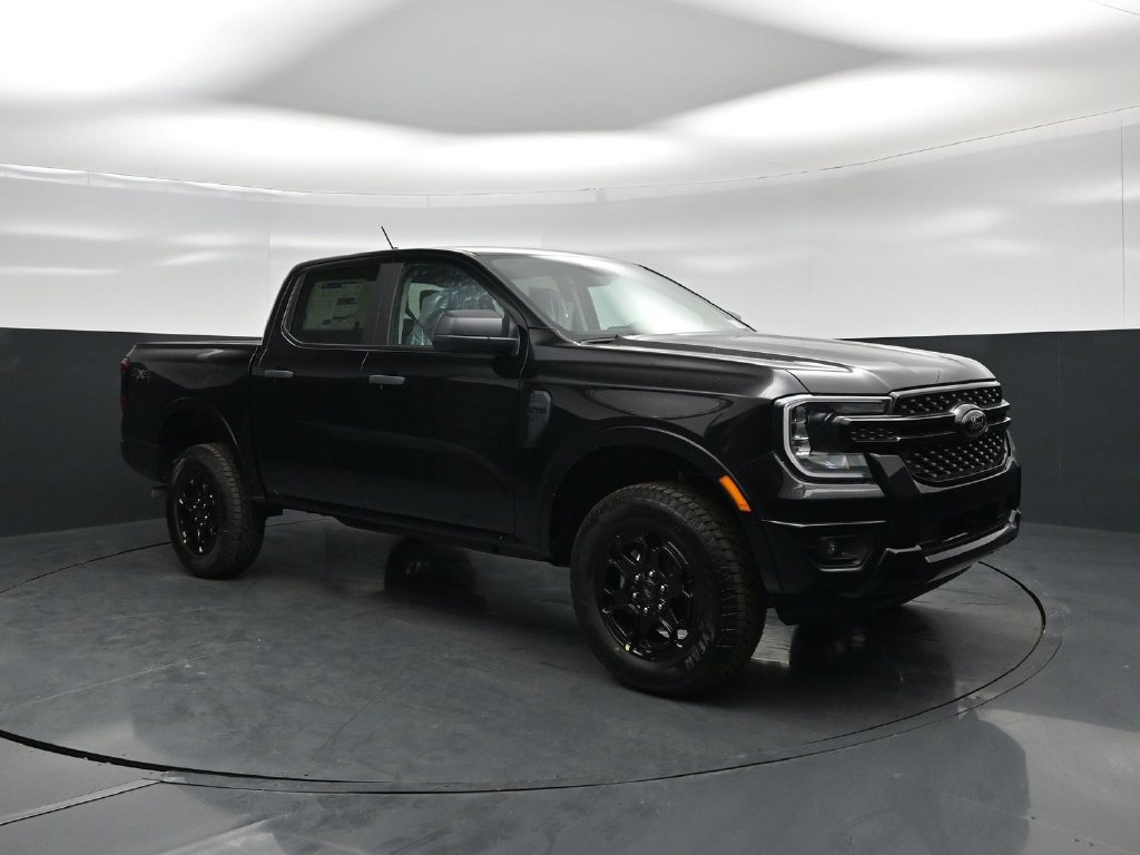 New 2026 Ford Ranger XLT w/ Black Appearance Package AWD/4WD image 21