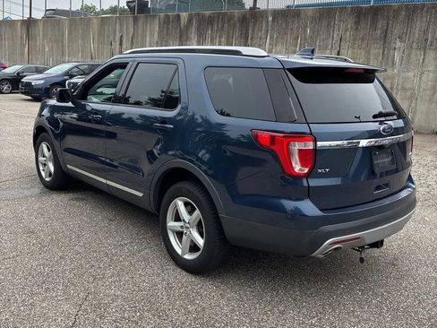 Used 2016 Ford Explorer XLT w/ Equipment Group 202A AWD/4WD image 7