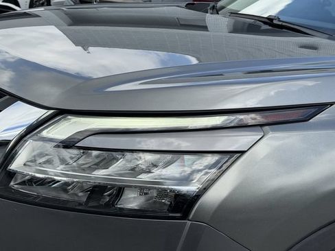 Used 2022 Nissan Pathfinder SV AWD/4WD image 8