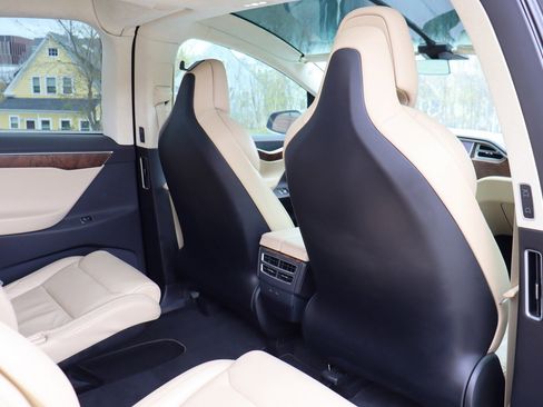 Used 2017 Tesla Model X 100D image 20