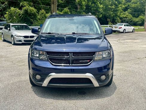 Used 2020 Dodge Journey Crossroad FWD image 2