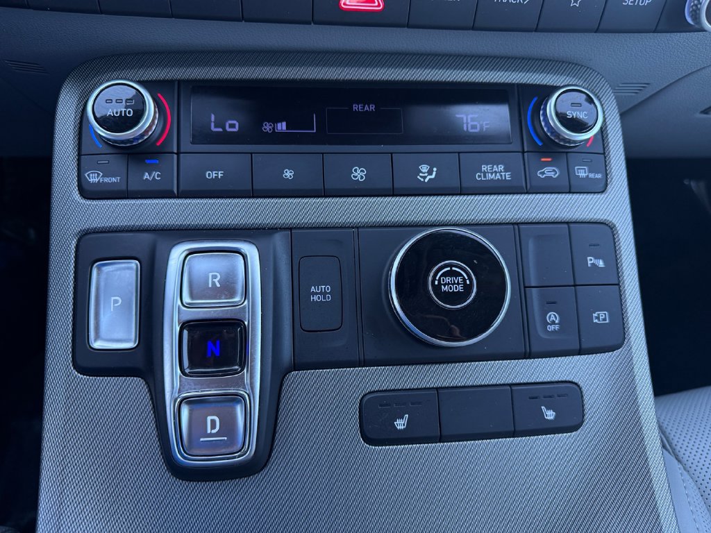 Used 2024 Hyundai Palisade SEL FWD image 19