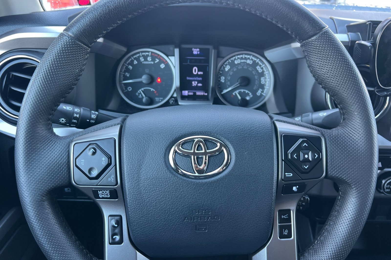 Used 2020 Toyota Tacoma SR5 AWD/4WD image 18
