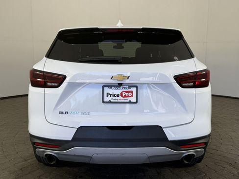 Used 2025 Chevrolet Blazer LT AWD/4WD image 6