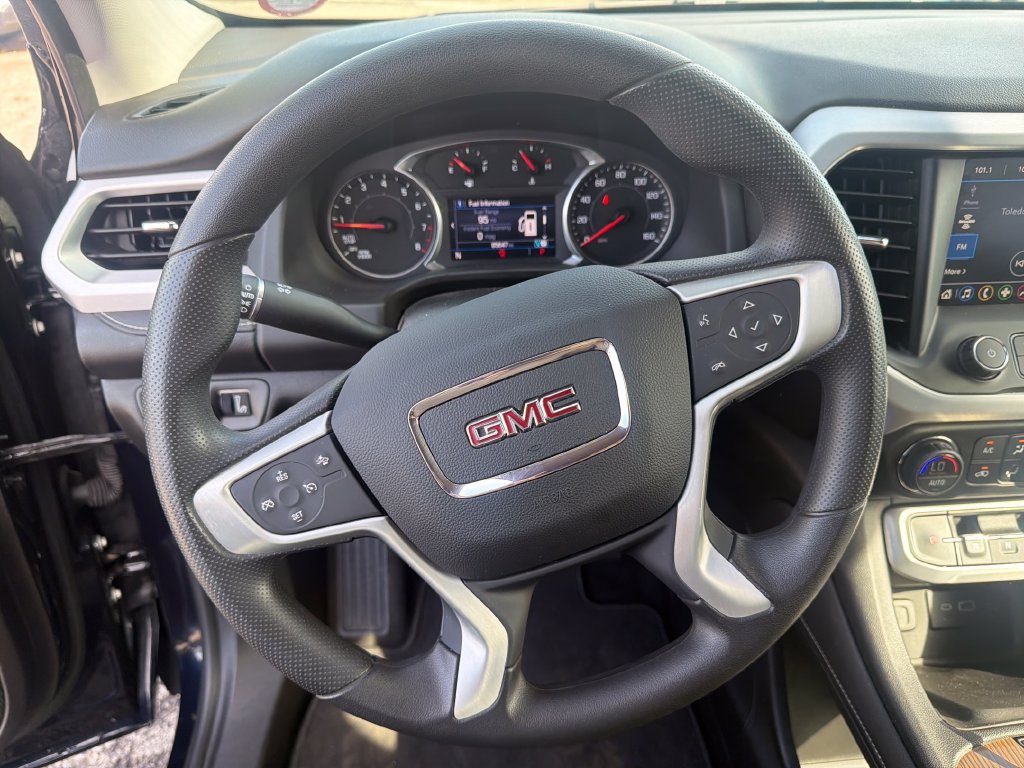 Used 2021 GMC Acadia SLE w/ Driver Convenience Package FWD image 17