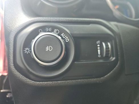 Used 2023 Jeep Wrangler Sport image 17