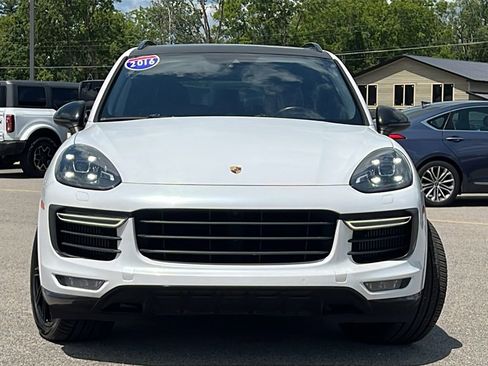 Used 2016 Porsche Cayenne GTS image 3