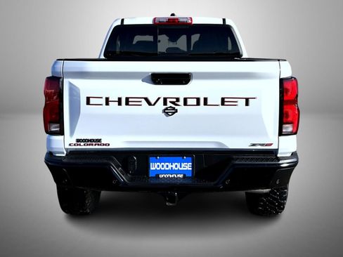 Used 2024 Chevrolet Colorado ZR2 w/ Technology Package image 6