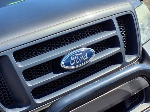 Used 2005 Ford F150 XLT image 29