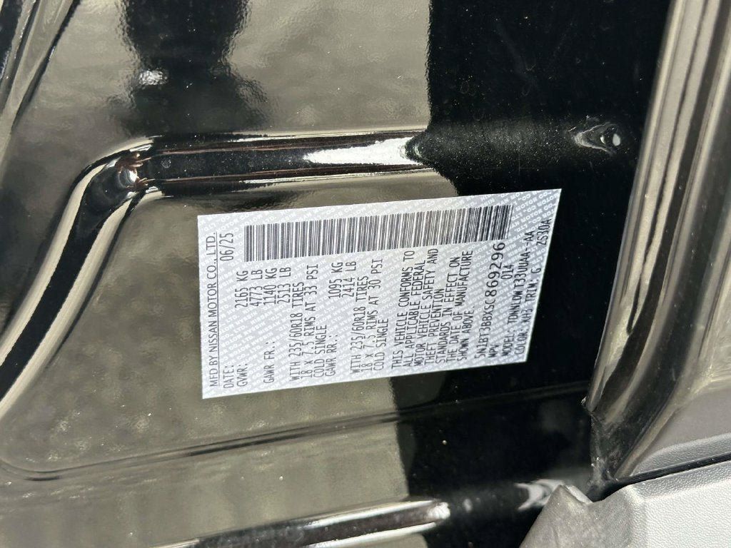 Certified 2025 Nissan Rogue SV w/ SV Premium Package AWD/4WD image 33