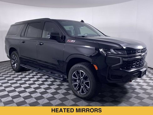 Certified 2022 Chevrolet Suburban Z71 w/ Luxury Package AWD/4WD image 20