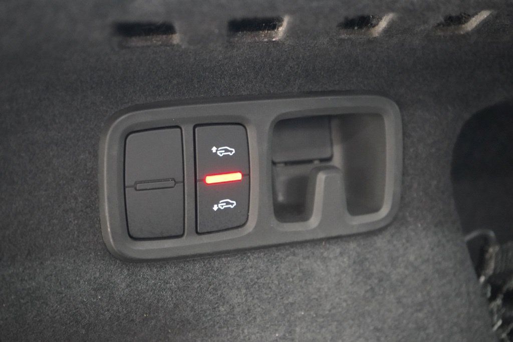 Used 2022 Audi Q8 Prestige AWD/4WD image 41