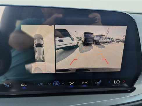 New 2025 Chevrolet Suburban Premier image 50