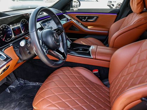 Certified 2022 Mercedes-Benz S 580 4MATIC Sedan w/ Rear Seat Package image 19