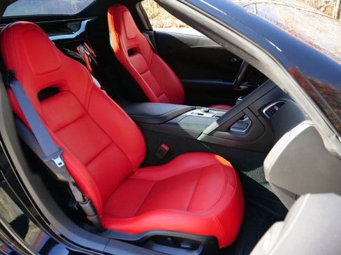 Used 2019 Chevrolet Corvette Stingray Convertible w/ 1LT image 32