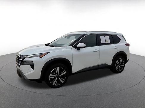 Used 2026 Nissan Rogue SL AWD/4WD image 6
