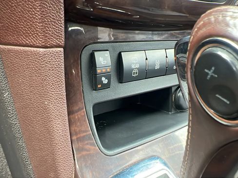 Used 2014 Buick Enclave Leather FWD image 18