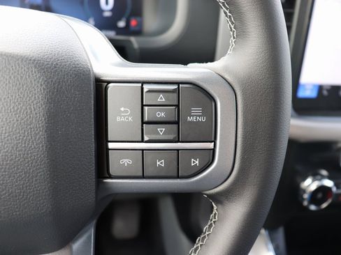 Used 2025 Ford F150 Lightning XLT image 32