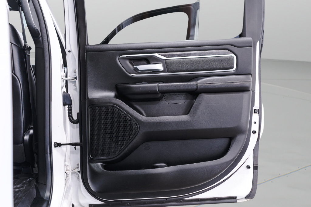 Used 2020 RAM 1500 Big Horn AWD/4WD image 17