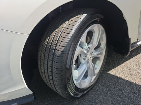 New 2026 Honda Accord LX image 29