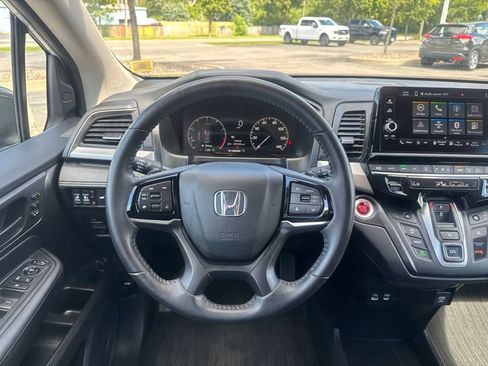 Certified 2025 Honda Odyssey EX-L image 25
