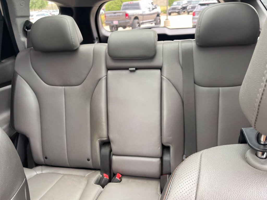 Used 2019 Hyundai Santa Fe FWD image 10