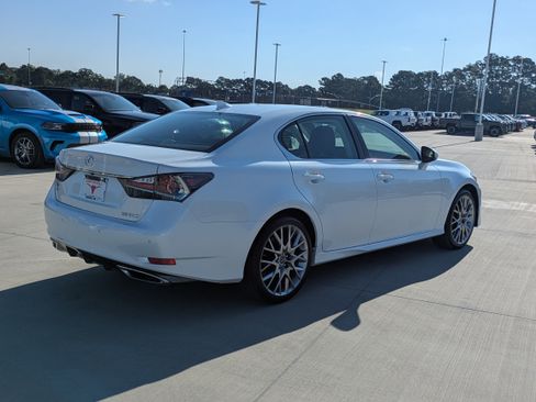 Used 2019 Lexus GS 300 w/ Premium Package RWD image 5
