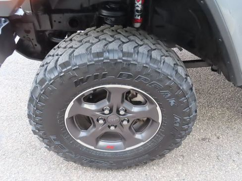 Used 2020 Jeep Gladiator Rubicon AWD/4WD image 17