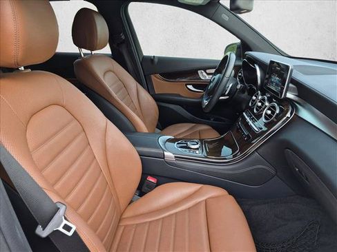 Used 2019 Mercedes-Benz GLC 43 AMG 4MATIC image 22