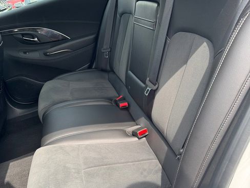Used 2015 Buick LaCrosse FWD image 10