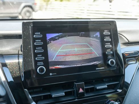 Used 2022 Toyota Camry SE w/ Carpet Mat Package (TMS) FWD image 23