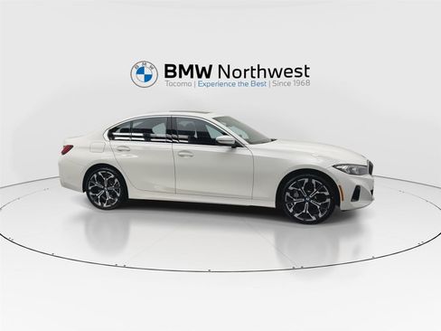 New 2026 BMW 330i xDrive Sedan w/ Convenience Package image 5
