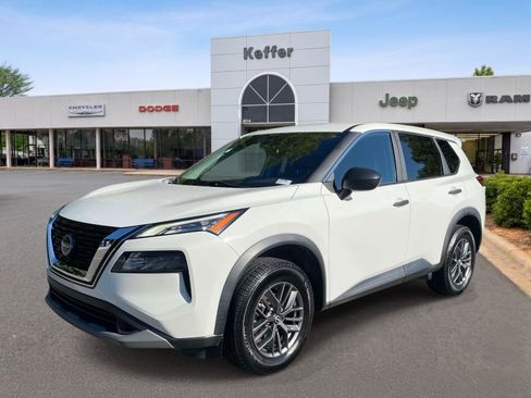 Used 2023 Nissan Rogue S AWD/4WD image 1