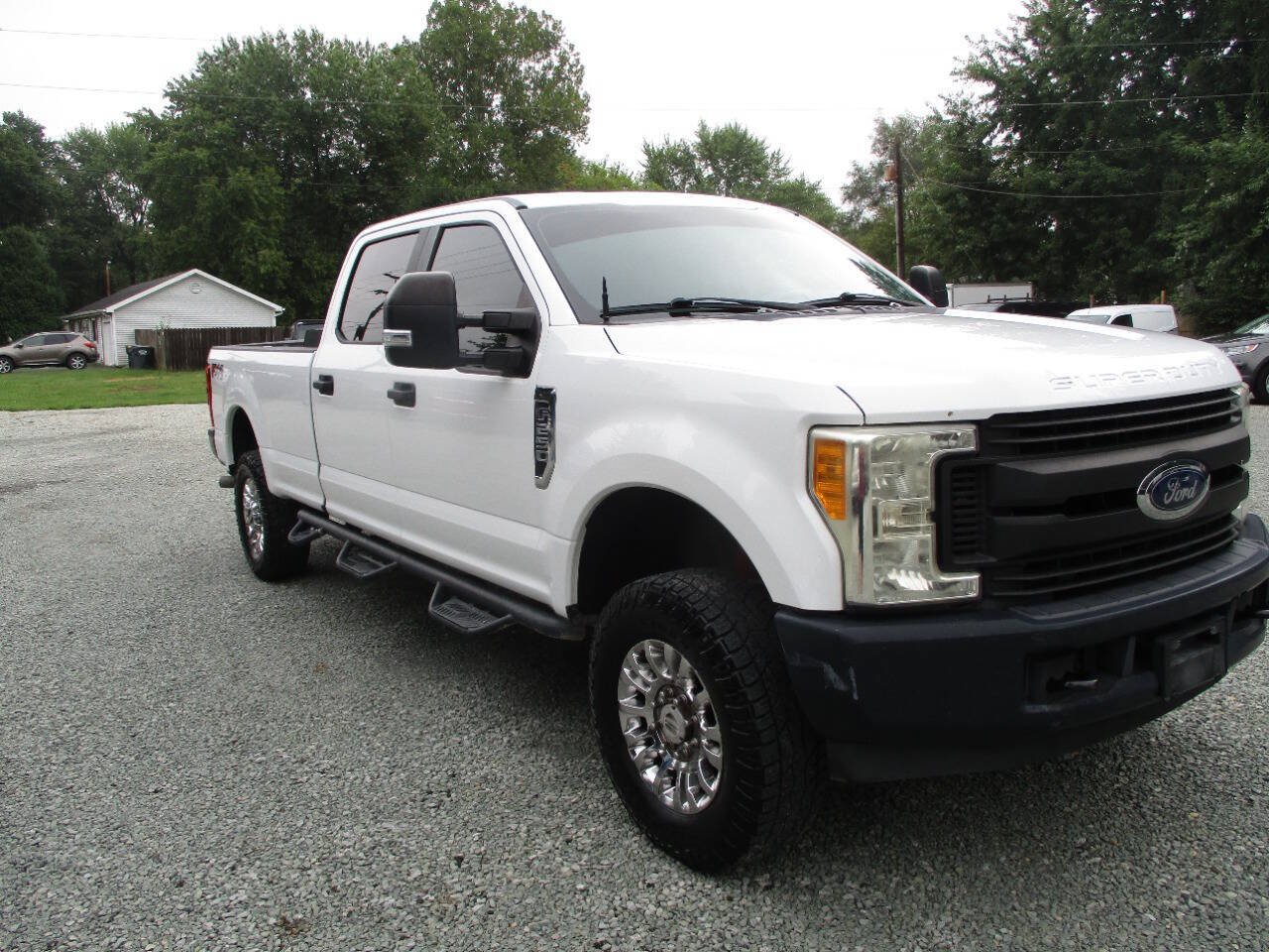 Used 2017 Ford F250 XL w/ Power Equipment Group AWD/4WD image 10