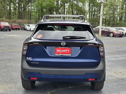 New 2026 Nissan Kicks SV FWD image 4