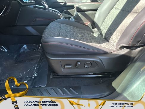 Used 2024 Chevrolet Colorado Z71 w/ Z71 Convenience Package 2 image 15