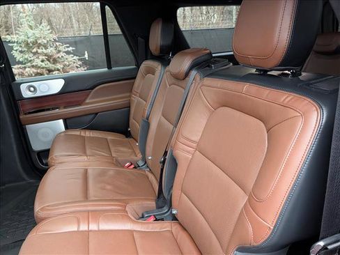 Certified 2023 Lincoln Navigator L Reserve image 29