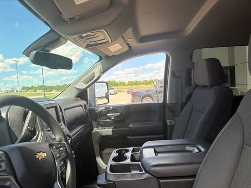Used 2021 Chevrolet Silverado 2500 Custom w/ Custom Value Package AWD/4WD image 20