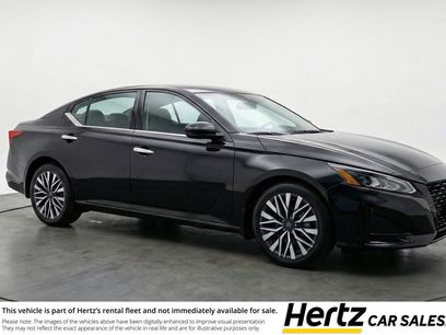 Used 2025 Nissan Altima 2.5 SV