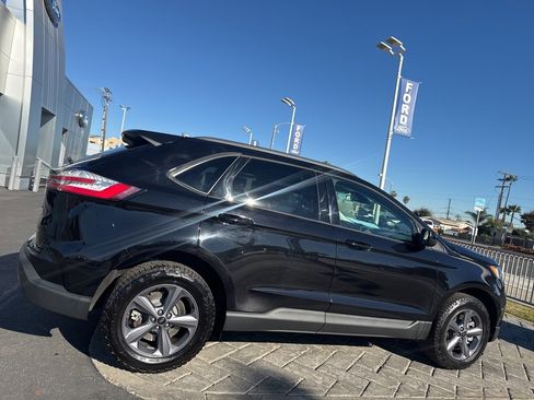 Used 2024 Ford Edge SEL w/ Sport Appearance Package image 2