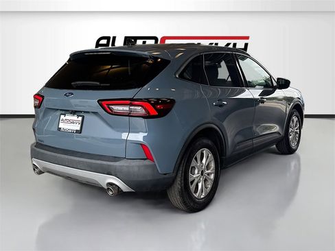 Used 2025 Ford Escape Active image 7