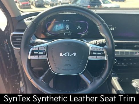 Certified 2025 Kia Telluride S FWD image 21