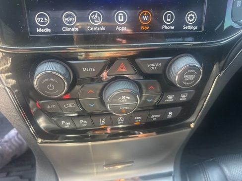 Used 2021 Jeep Grand Cherokee High Altitude AWD/4WD image 10