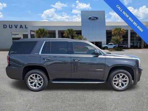 Used 2017 GMC Yukon SLE w/ SLE Value Package RWD image 3