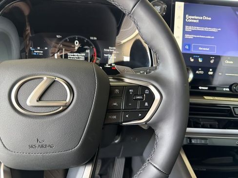 Certified 2026 Lexus TX 350 AWD w/ Technology Package image 16