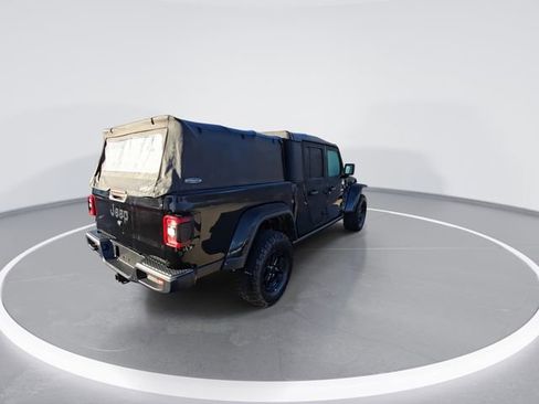 Used 2022 Jeep Gladiator Willys image 8